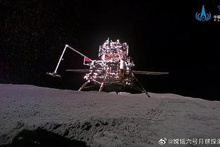 邮报：鲁尼和前英格兰女足球星威廉姆斯将获得今年的足球传奇奖